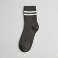 Retro Crewsocks „Darkened Shadows“ – Gestreifte Socken in Anthrazit (Gr. 39-42)