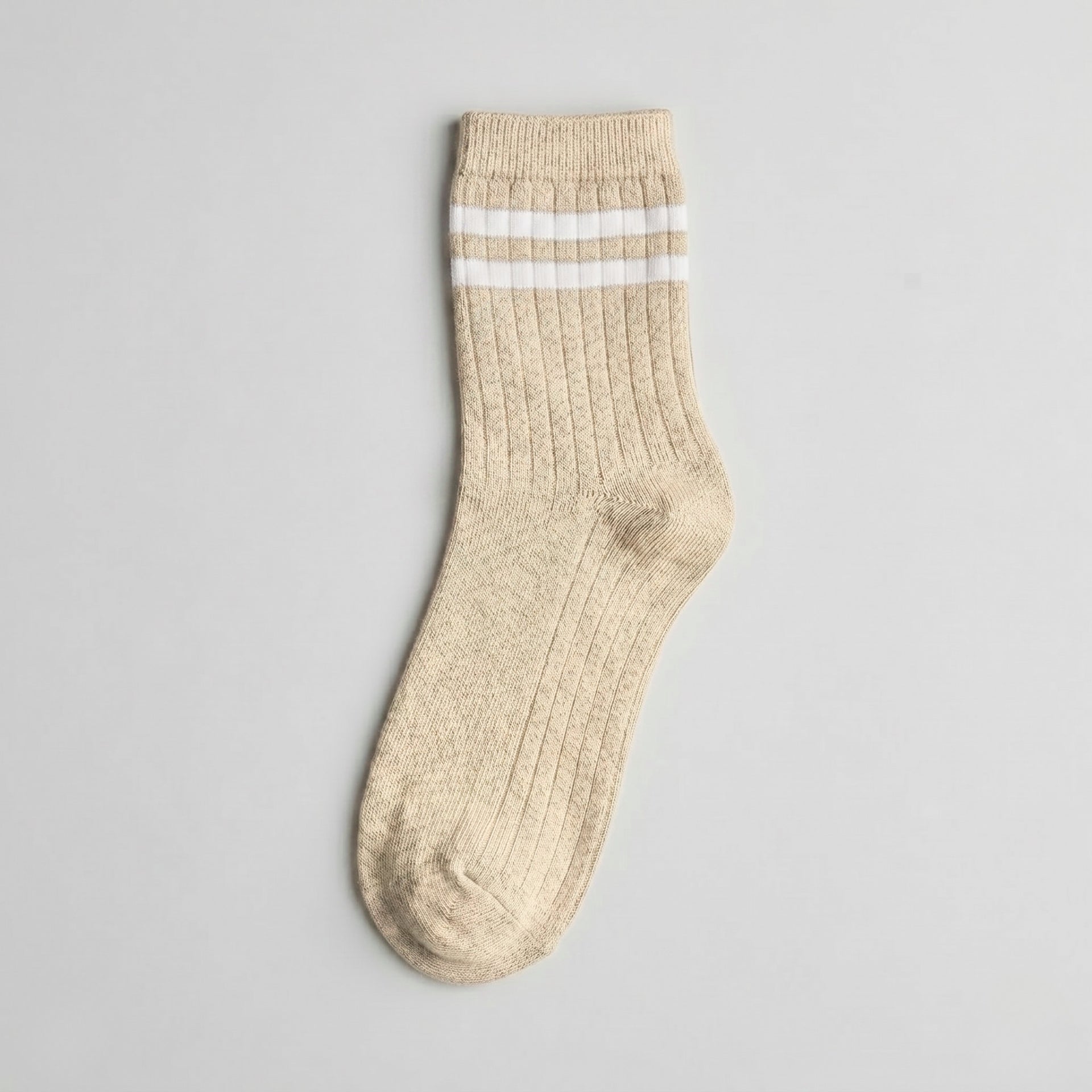Retro Crewsocks „Soft Sand“ – Gestreifte Socken in Creme (Gr. 39-42)